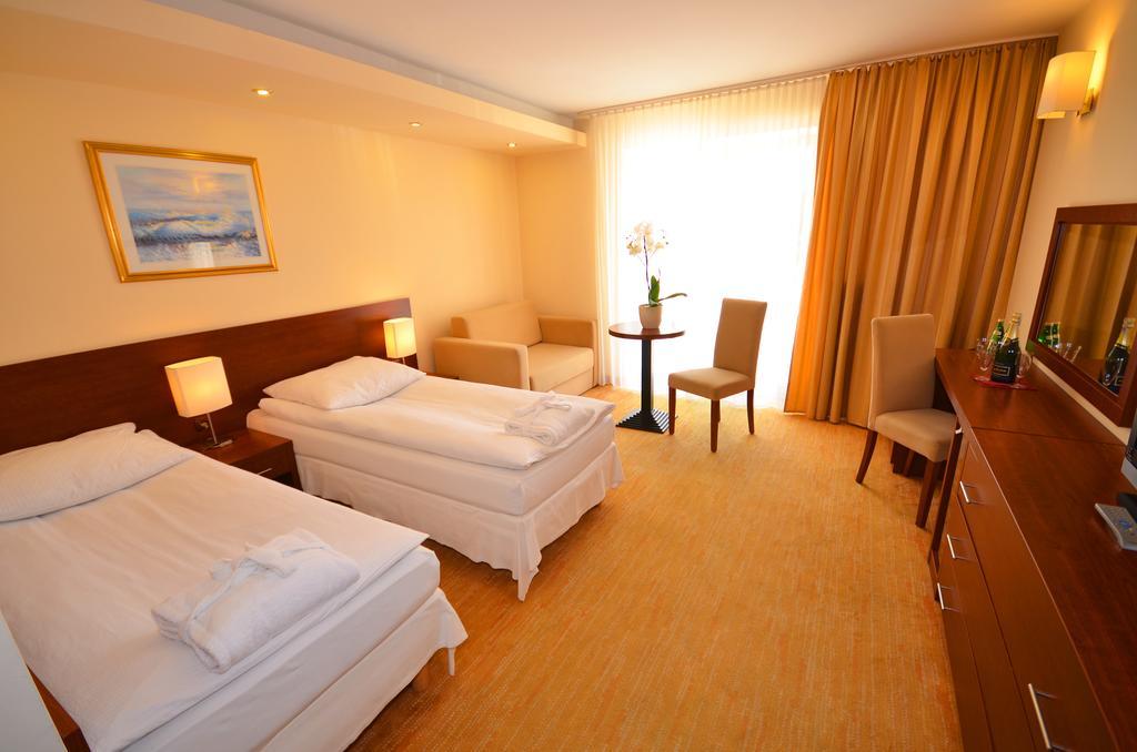 Resort Król Plaza Spa&Wellness Jarosławiec Zimmer foto