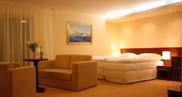 Resort Król Plaza Spa&Wellness Jarosławiec Exterior foto